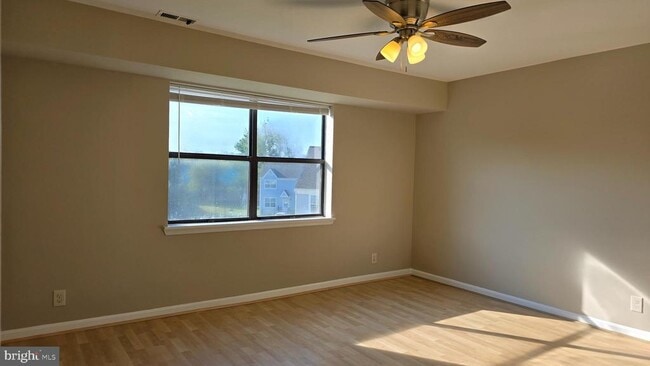 Building Photo - 102 Chesterfield Ln