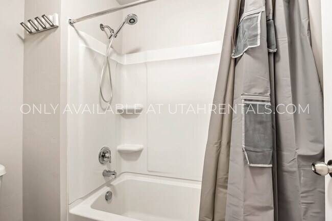 Building Photo - 5002 N Marble Fox Way