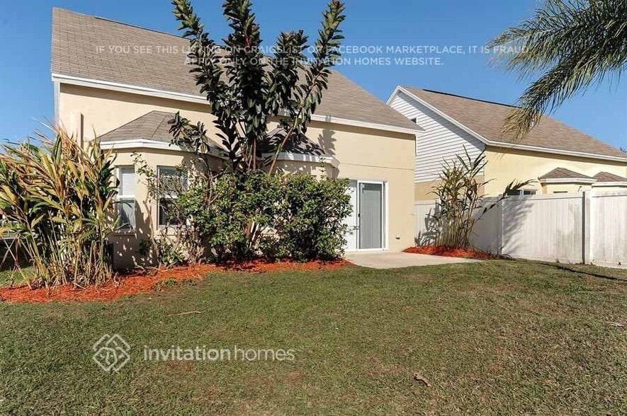 Building Photo - 10710 Lakeside Vista Dr