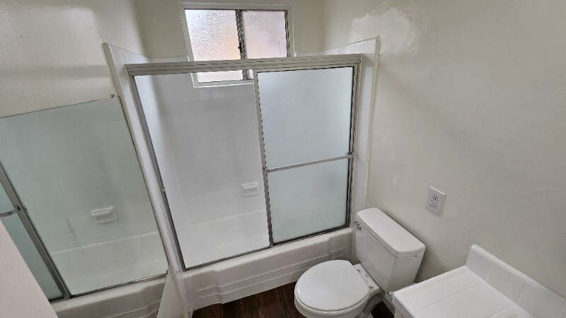 Building Photo - 866 W 126th St