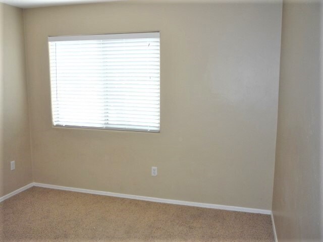 Building Photo - 989 E Stronghold Canyon Ln