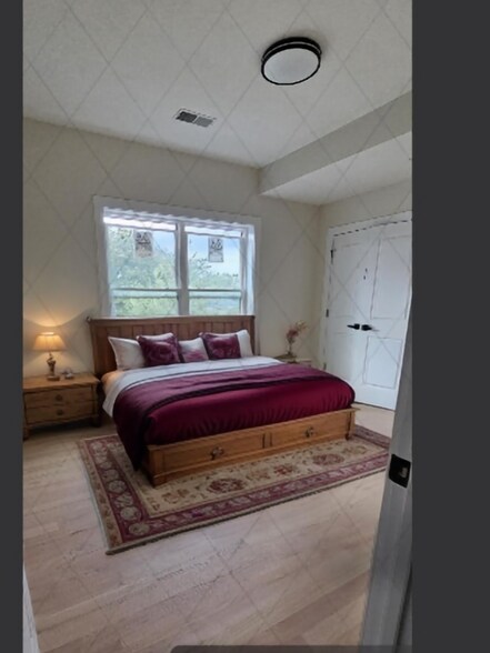 Building Photo - 15 Hadley Pl