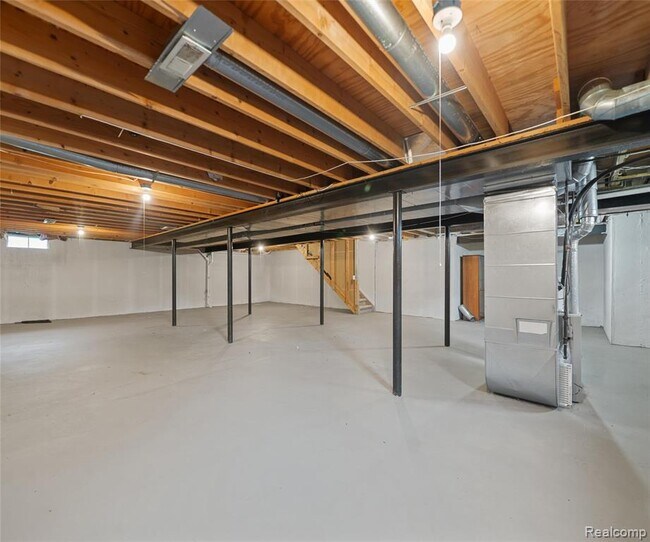 Building Photo - 5864 Willow Ridge Dr