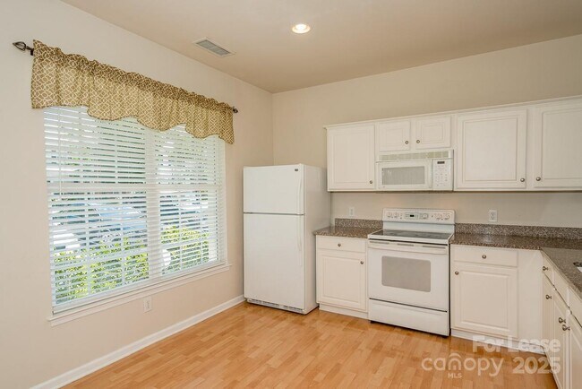 Building Photo - 6937 Rothchild Dr