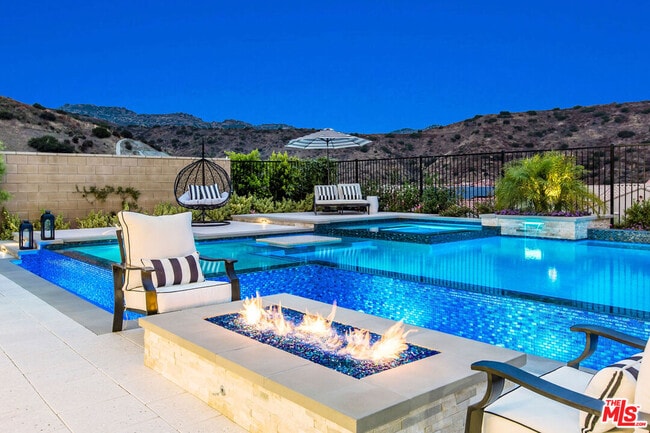 Building Photo - 24407 Clear Creek Pl