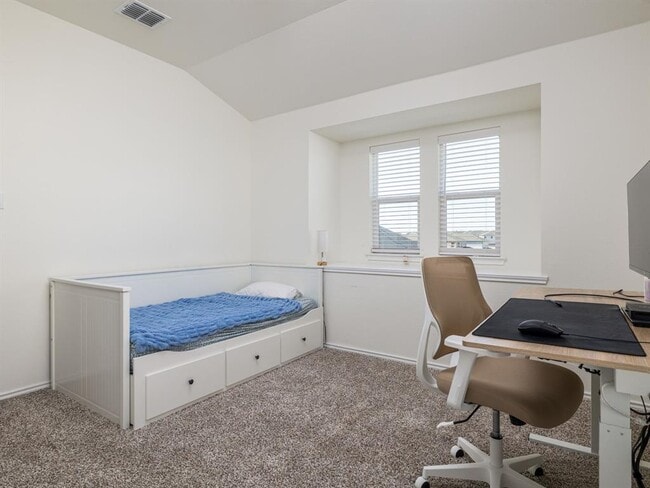 Building Photo - 3921 Riardo Dr