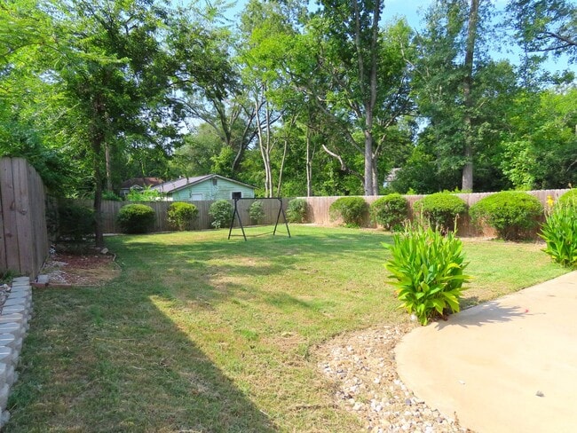 Building Photo - New Construction-Beautiful 3 Bedroom, 2 Ba...