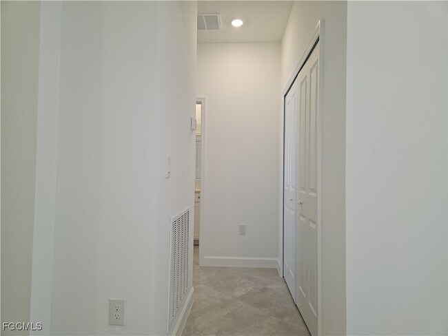 Building Photo - 20465 Copperhead Dr