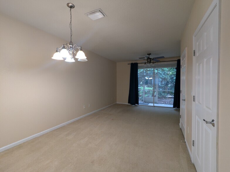 Open Floor Plan - Living Room/Dining - 8079 Summer Bay Ct