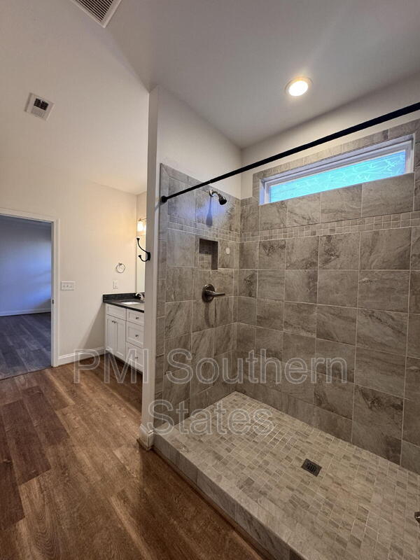 Building Photo - 2 Solis Ct