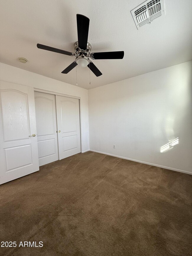 Building Photo - 22043 W Shadow Dr