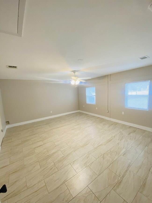 Building Photo - 106 Timber Ln Loop