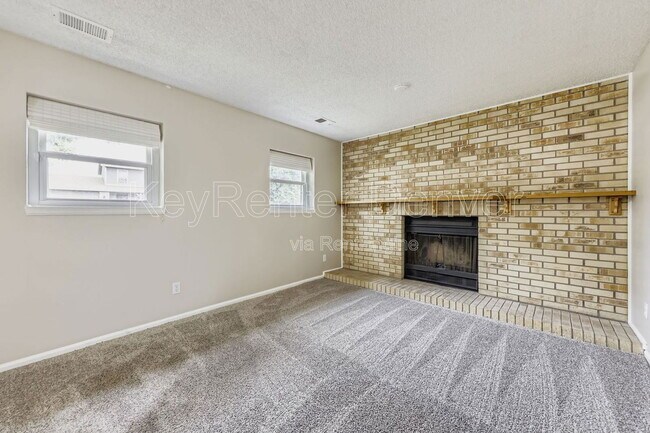 Building Photo - 4474 E 94th Ave