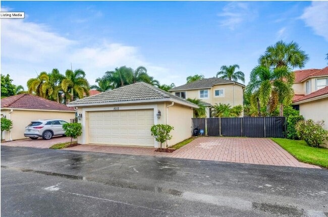 Building Photo - 8212 Calterra Dr