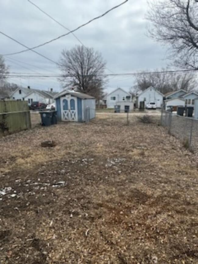 Building Photo - 1503 E Franklin St