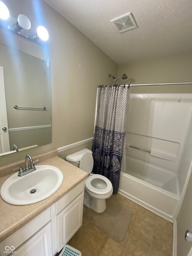 Building Photo - 12824 E 131st St