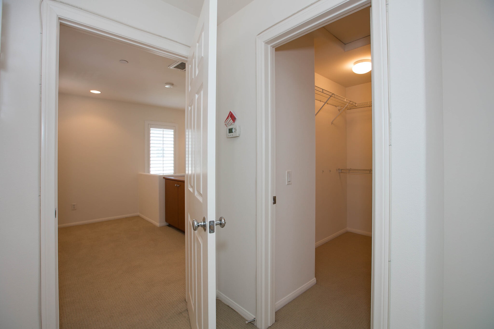 Building Photo - 720 S San Fernando Blvd