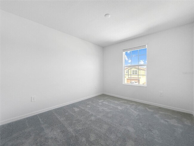 Building Photo - 17600 Shirewood Wy
