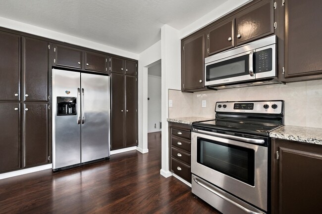 Building Photo - Santa Teresa 4BD/2BA Home with Open Floorplan