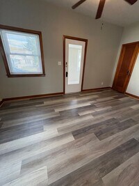 Building Photo - PP - 06