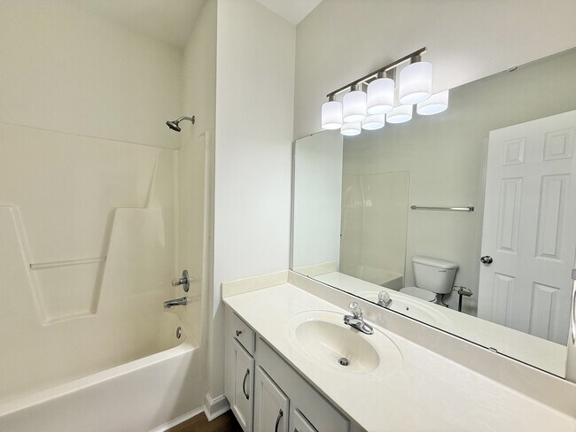 Building Photo - 2608 Broad Oaks Pl