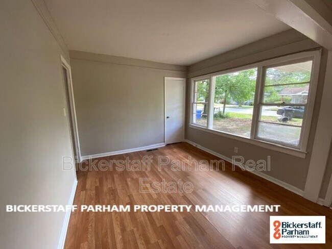 Building Photo - 4163 Swann St