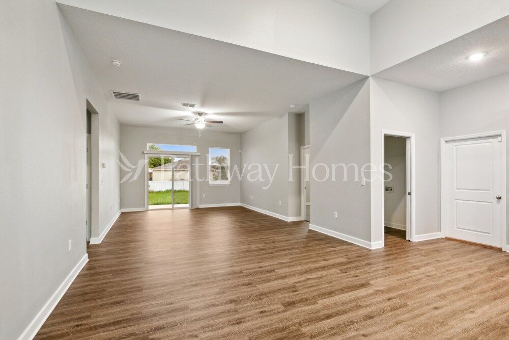 Building Photo - 1951 Michigan Dr