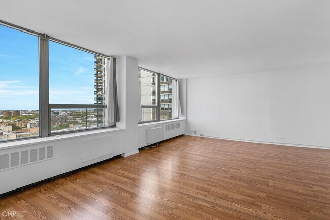 Building Photo - 1355 N Sandburg Terrace