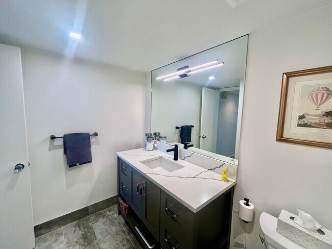 Building Photo - 5550 N Ocean Dr