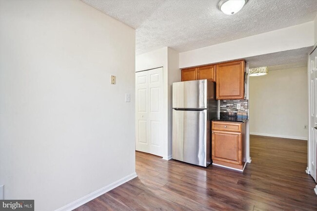 Building Photo - 6101 Hoskins Hollow Cir