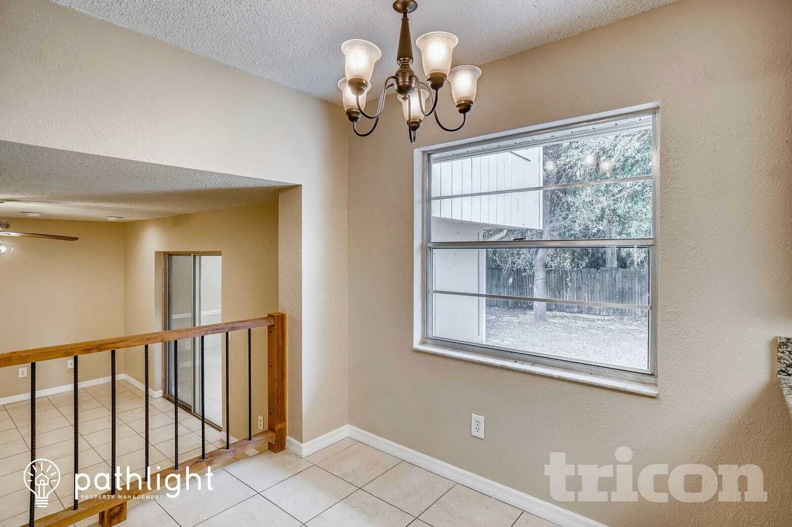 Building Photo - 842 Benchwood Ct