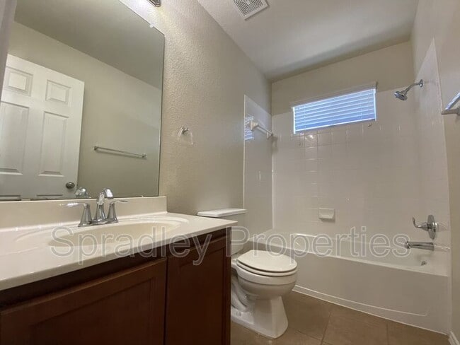 Building Photo - 903 Starlight Dr
