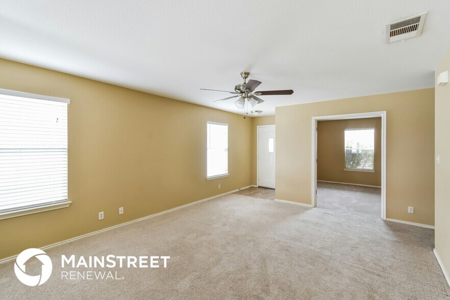 Building Photo - 4846 Dahlia Terrace