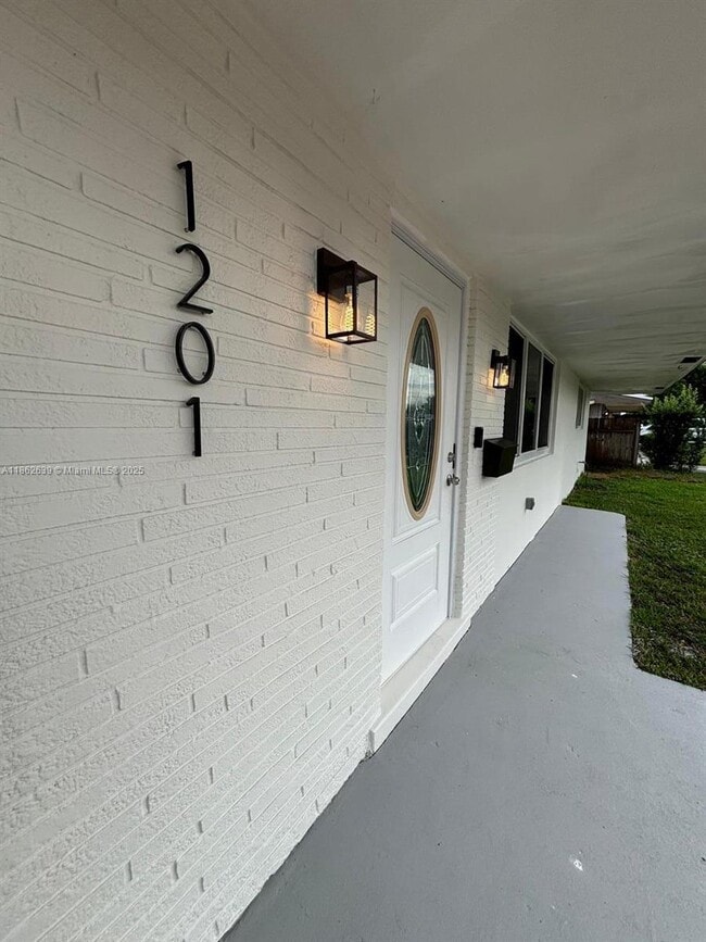 Building Photo - 1201 NW 79th Way