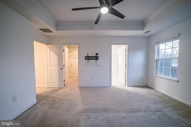 Building Photo - 9816 Cedarmass Cir