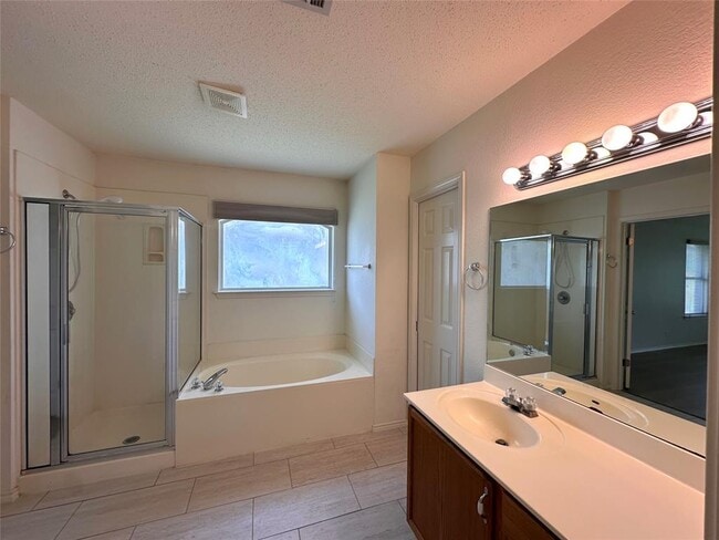 Building Photo - 6708 Bancroft Woods Dr