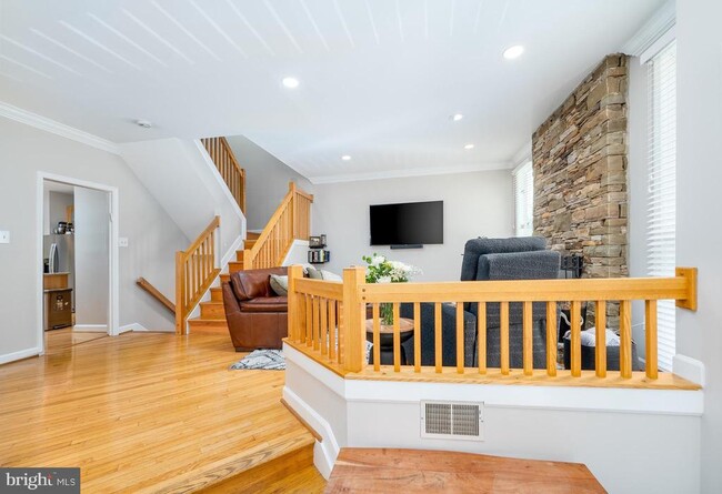 Building Photo - 22 Houndswood Ct