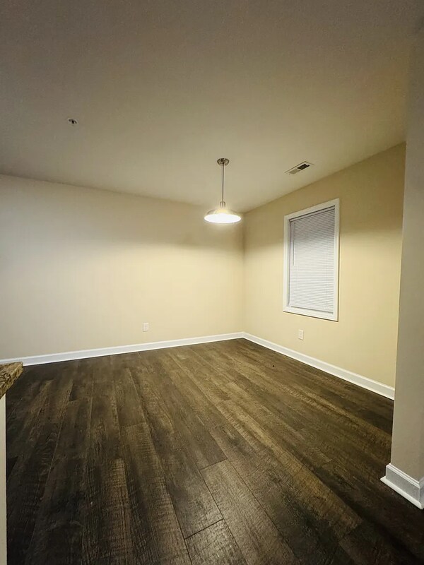 Building Photo - 1150 Cross Creek Cir