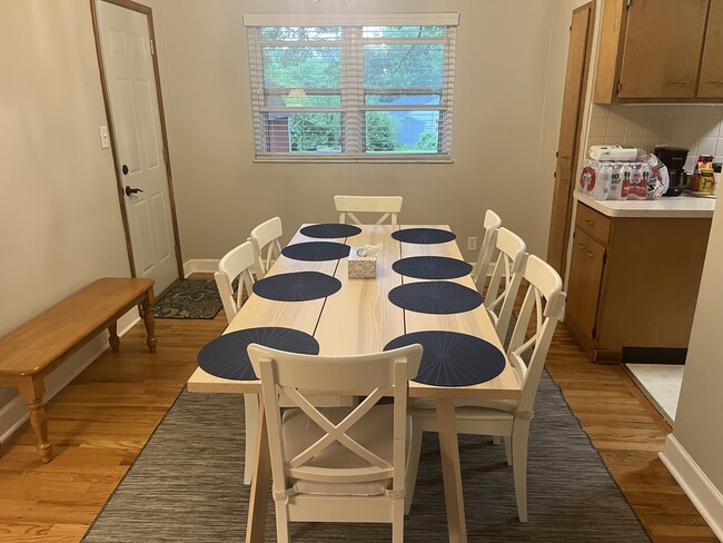 Dinning Room - 203 Lakeview Dr