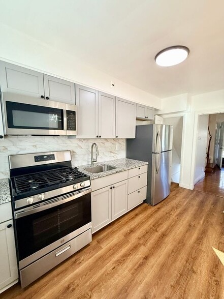 Building Photo - 802 Wicklow Rd