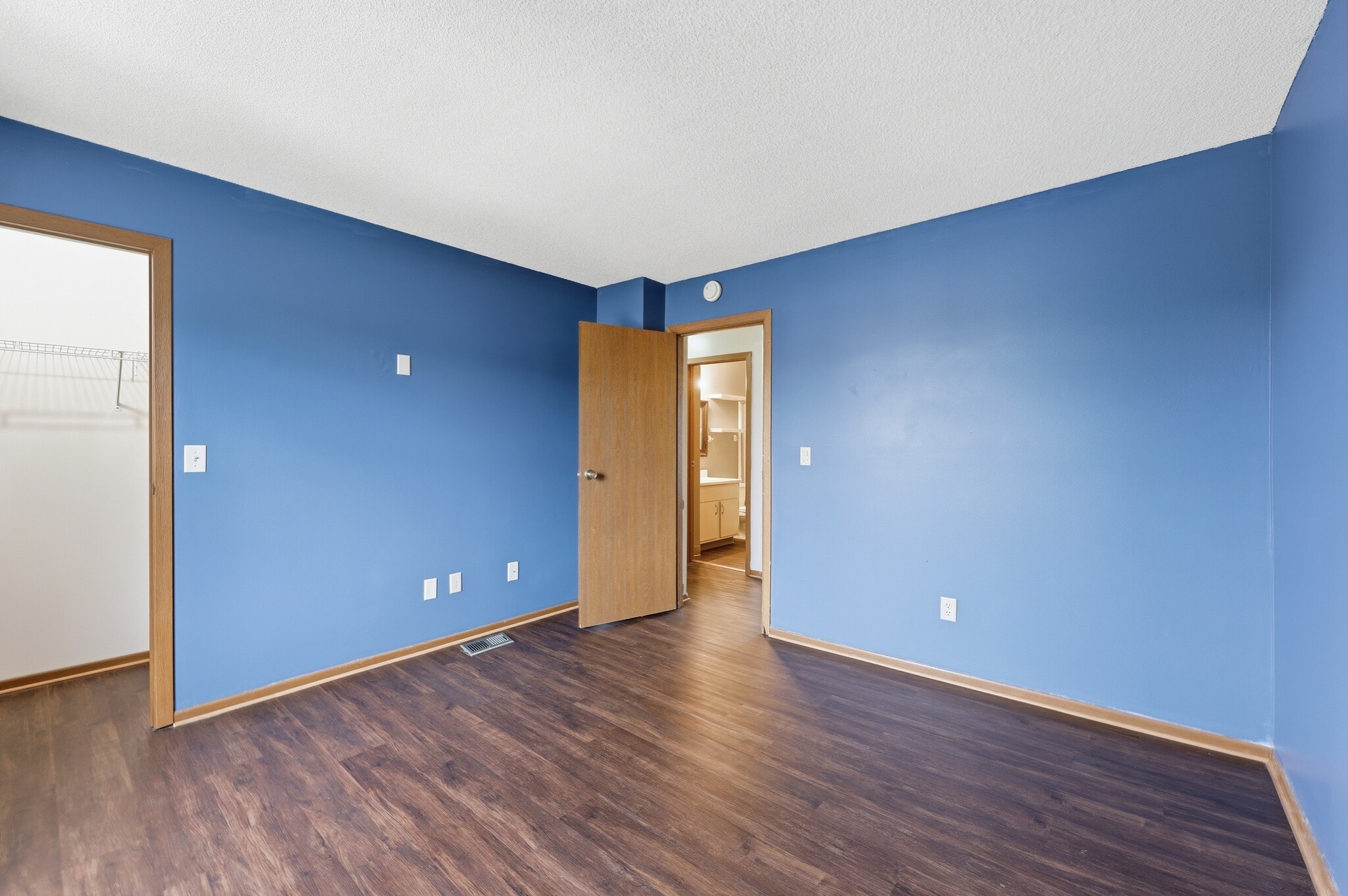 Building Photo - 4916 Stoneybrook Blvd