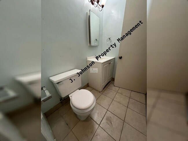 Building Photo - 1BED 1 BTH Available NOW