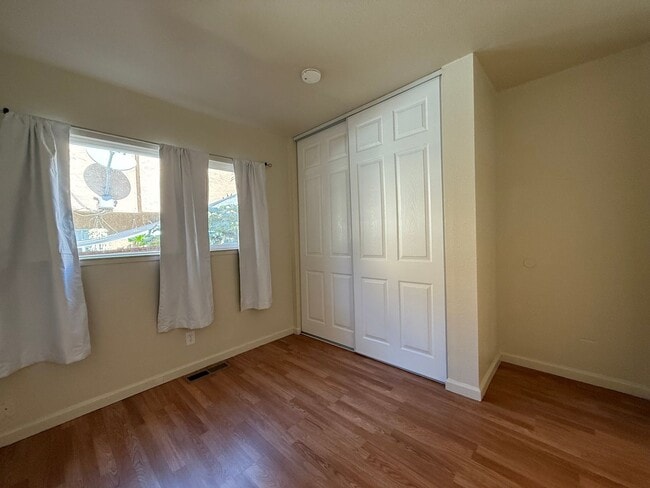 Building Photo - 16865 Barnell Ave