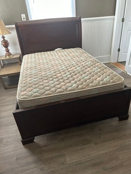 Building Photo - 9062 LA-1