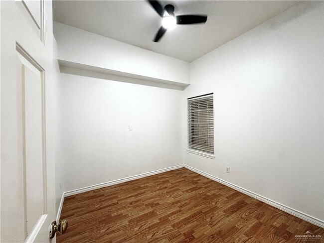 Building Photo - 19 N 47th St