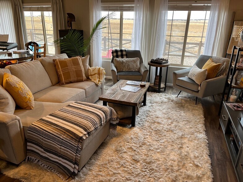 Living Room - 7238 Fauna Glen Dr