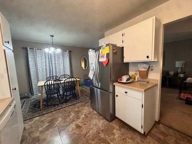 Building Photo - 1097 Regency Dr