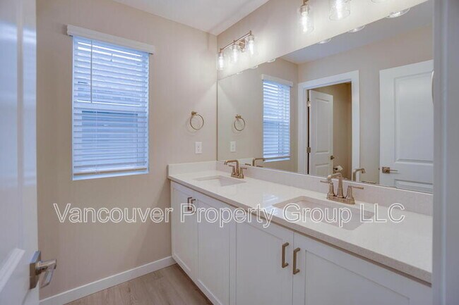 Building Photo - 721 NW 178th Wy