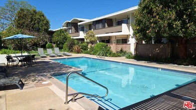 Building Photo - 4764 La Villa Marina