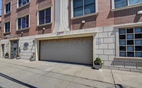 Building Photo - 7008 Madison St